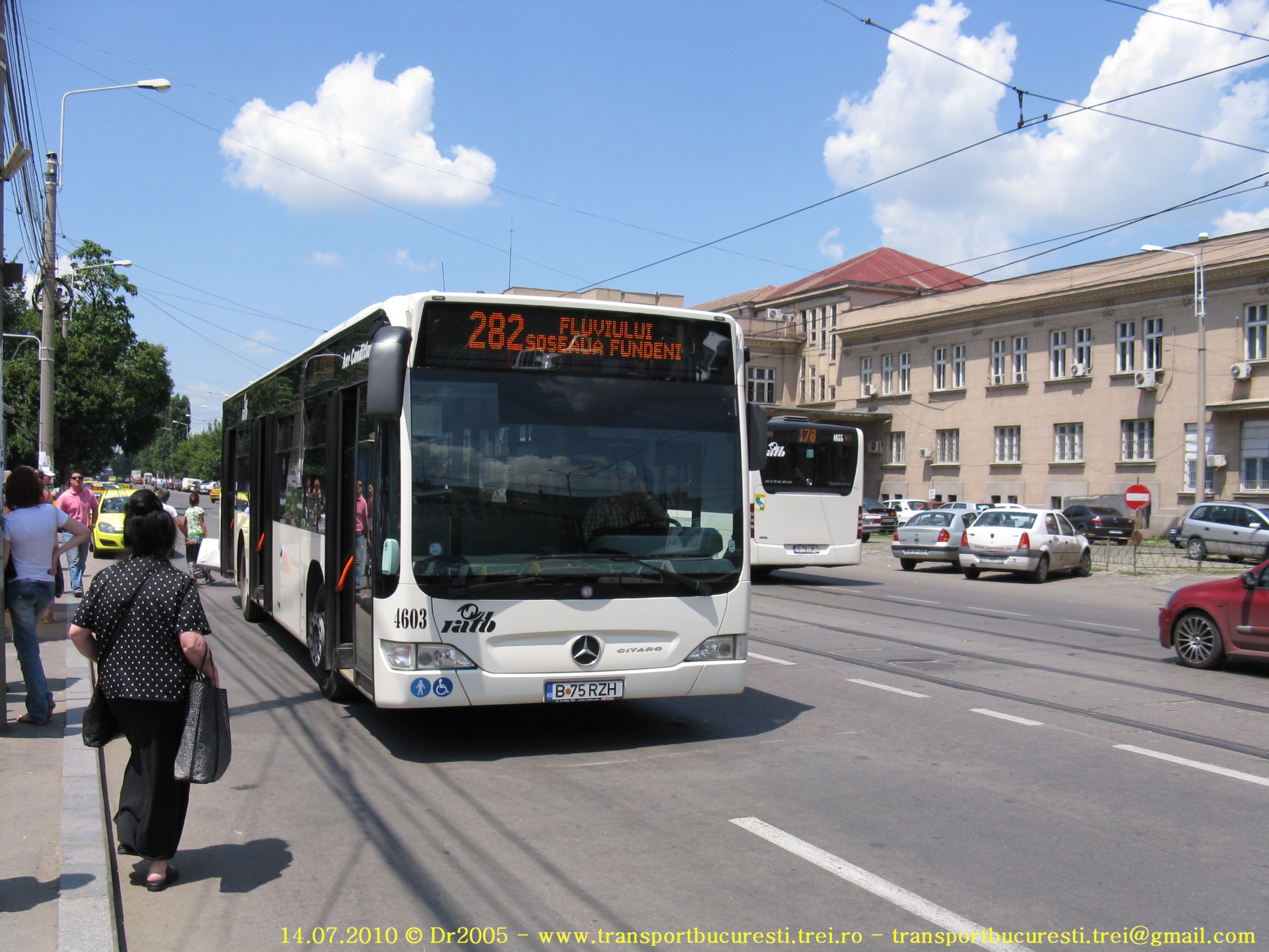 Autobuze mercedes bucuresti