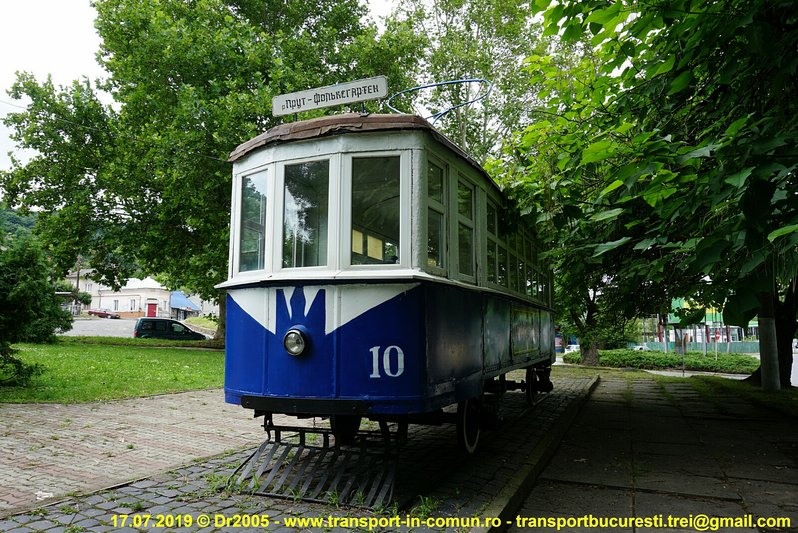 Tw10-c.jpg