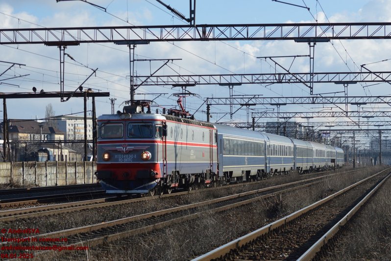 41-0242-8.jpg