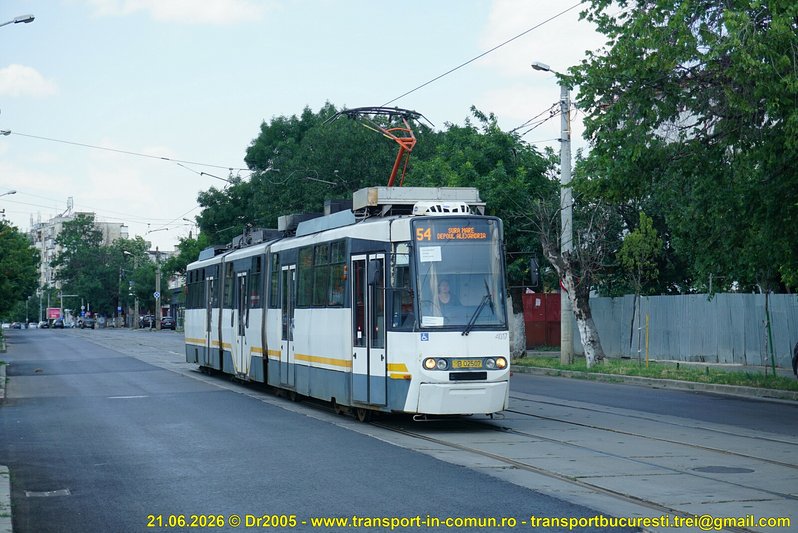 4017-054-1000.JPG