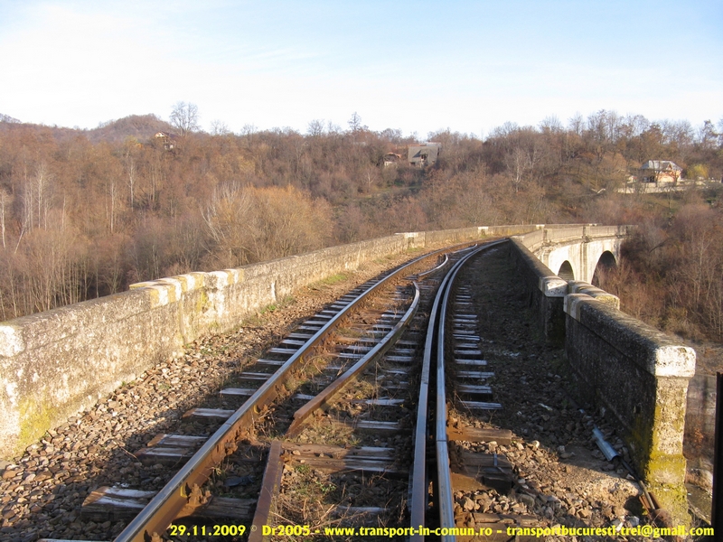 Linia%20304%20Viaduct%20Izvoarele-010.jpg